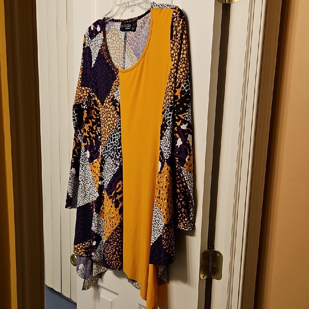 Attitudes by Renee Multicolor Animal Print Tunic Size L